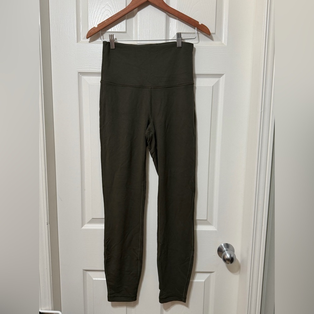 Lululemon athletica wunder lounge super high rise tight size 6 euc